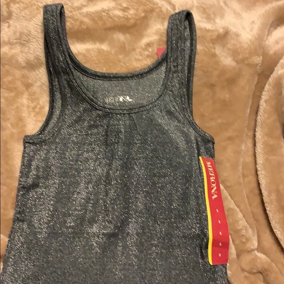 Woman’s Scoop Neck Fitted Tank Top - Picture 1 of 2